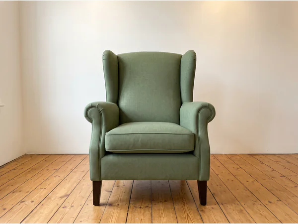 Sillón Orejero Lectura en vista frontal, fabricado en Rosario